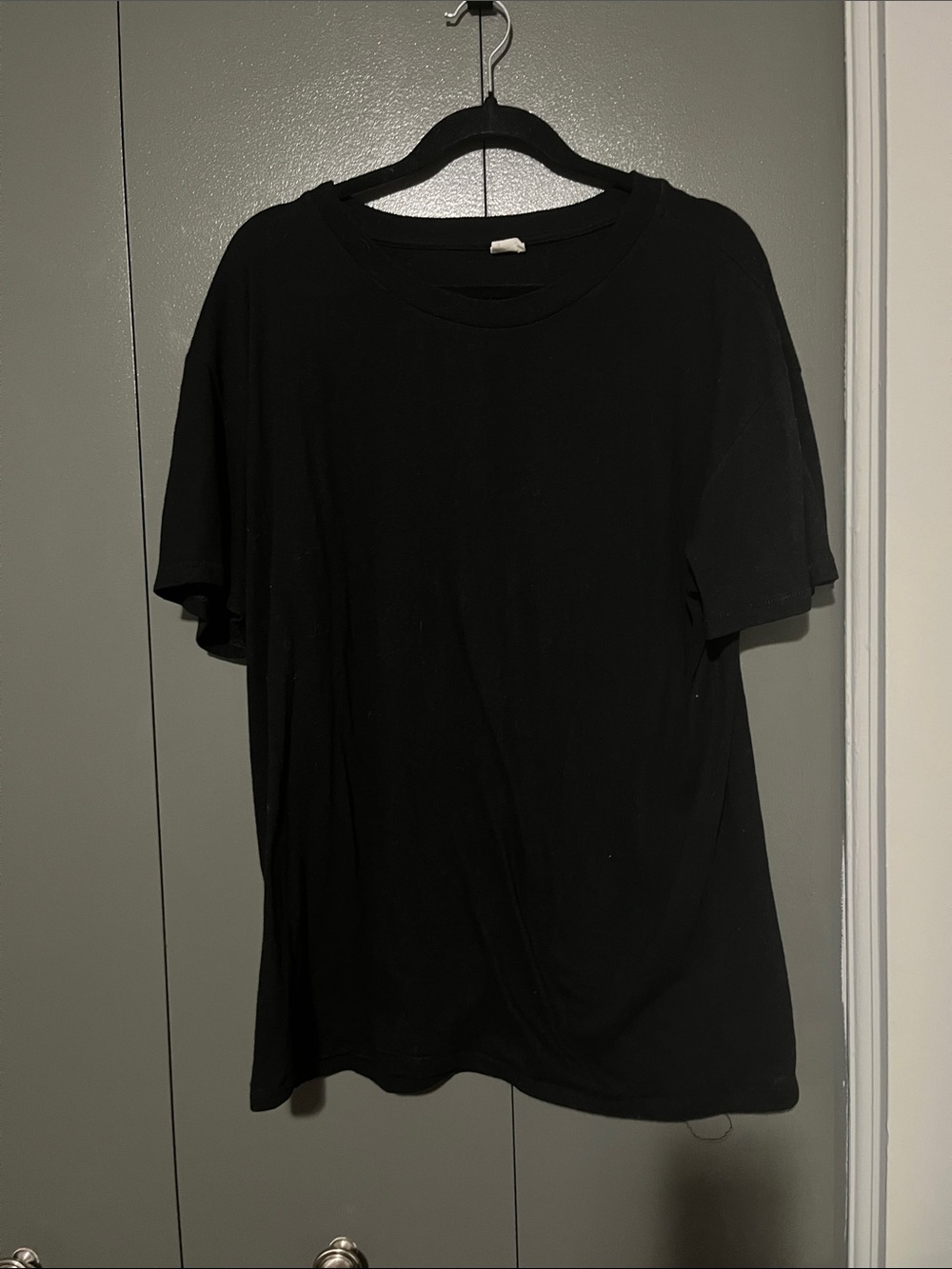 Aritzia Wilfred Free textured black oversized tee
